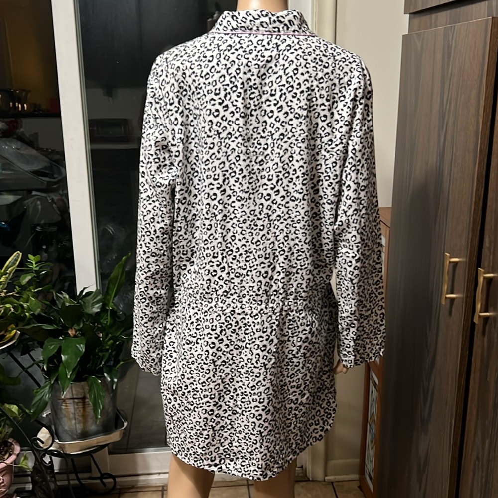 Victoria’s Secret Leopard Gown/Robe with Drawstring, Pink Accents, Cotton, Large - Picture 9 of 12
